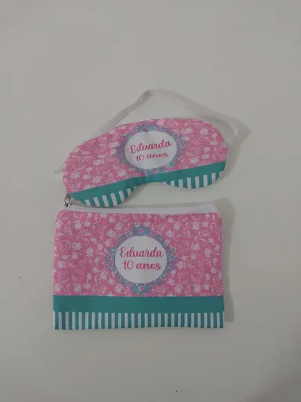 Necessaire e Mascara de Dormir para Lembrancinhas de 15 Anos