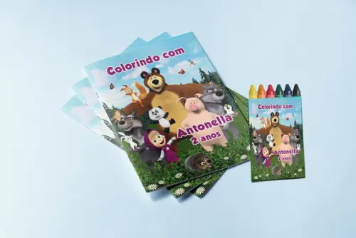 Revistinha e Giz de Cera para Colorir Marsha e o Urso