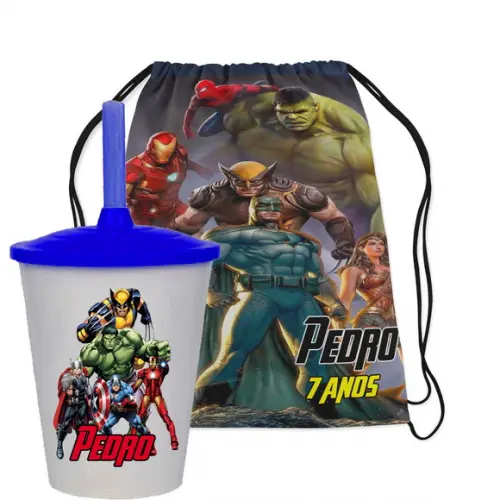 Mochilinha e Copo Twister Vingadores da Marvel