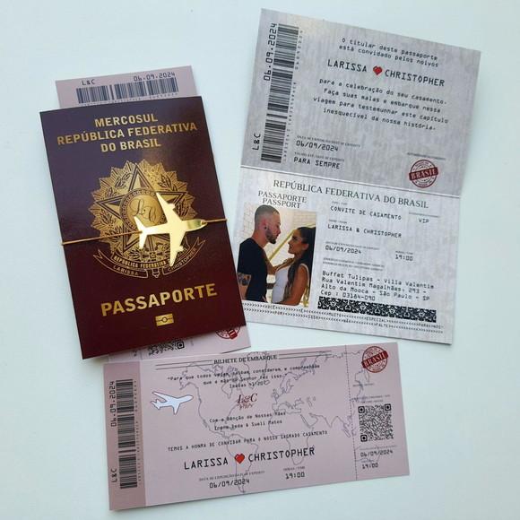Convite Passaporte Premium com Tag de Acrílico Espelhado