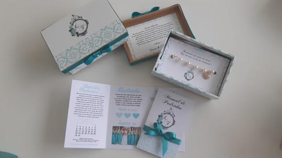 Kit Caixa Pulseira e Manual da Madrinha