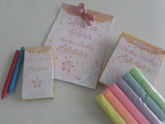 Kit Revista De Colorir Com Giz E Massinha