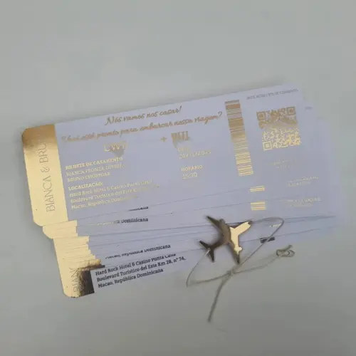 Convite Passaporte Luxo Metalizado Hotstamping - 40 Unidades