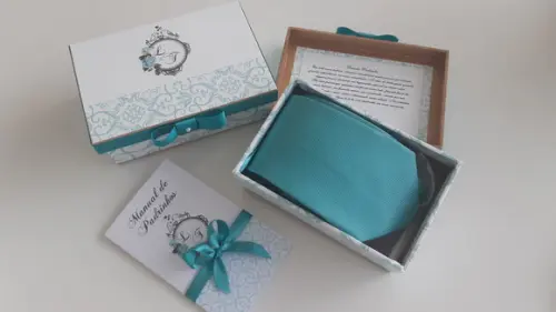 Kit Caixa Personalizada com Gravata e Manual de Padrinhos