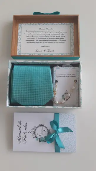 Kit Caixa Pulseira, Gravata E Manual De Padrinhos