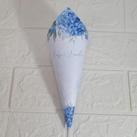 Cone para Pétala de Rosas Hortênsias