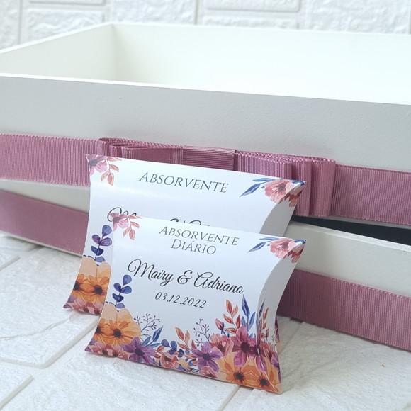 Duas Bandejas e Kit Toalete Fem e Masc Flores do Campo