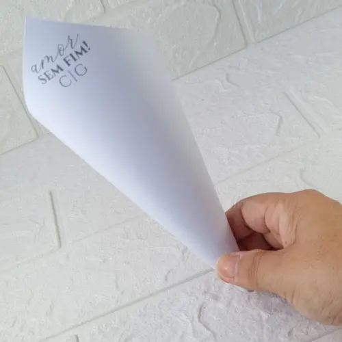 Cone para Pétala de Rosas Casamento Minimalista
