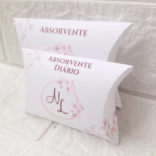 Duas Bandejas e Kit Toalete fem e masc