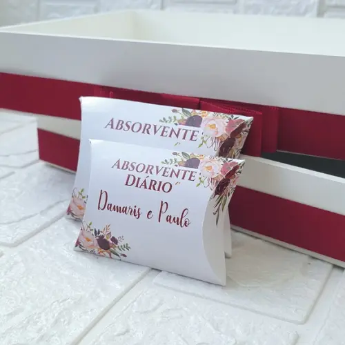 Duas Bandejas e Kit Toalete Fem e Masc Floral