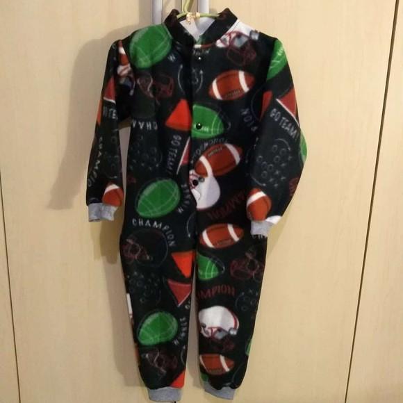 Macacão Pijama em Soft. (1 ou 2 anos)
