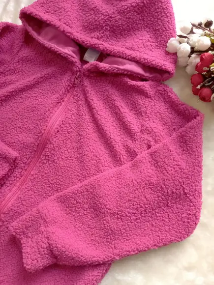 Casaco infantil Teddy 4 ou 6 anos.