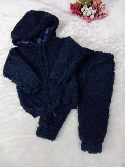 Conjunto Infantil de Teddy. ( 1 ou 2 anos )