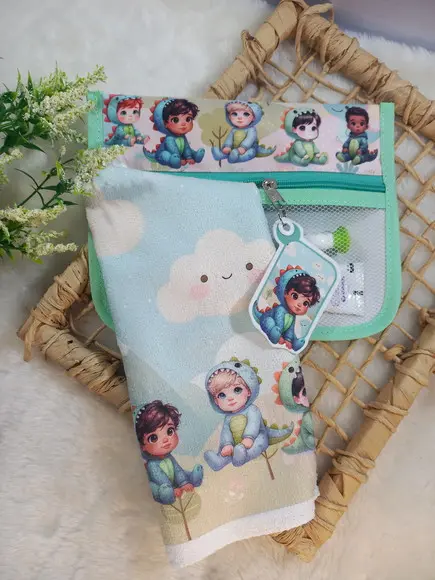 Estojo Higiene Bucal com Toalhinha Personalizada.