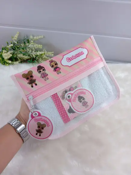 Estojo Higiene Bucal com Toalhinha Personalizada.