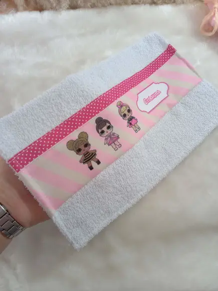 Estojo Higiene Bucal com Toalhinha Personalizada.