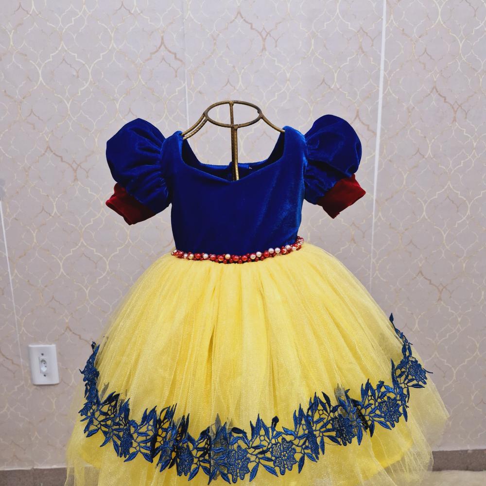 Vestido da Branca de Neve Barrado Renda
