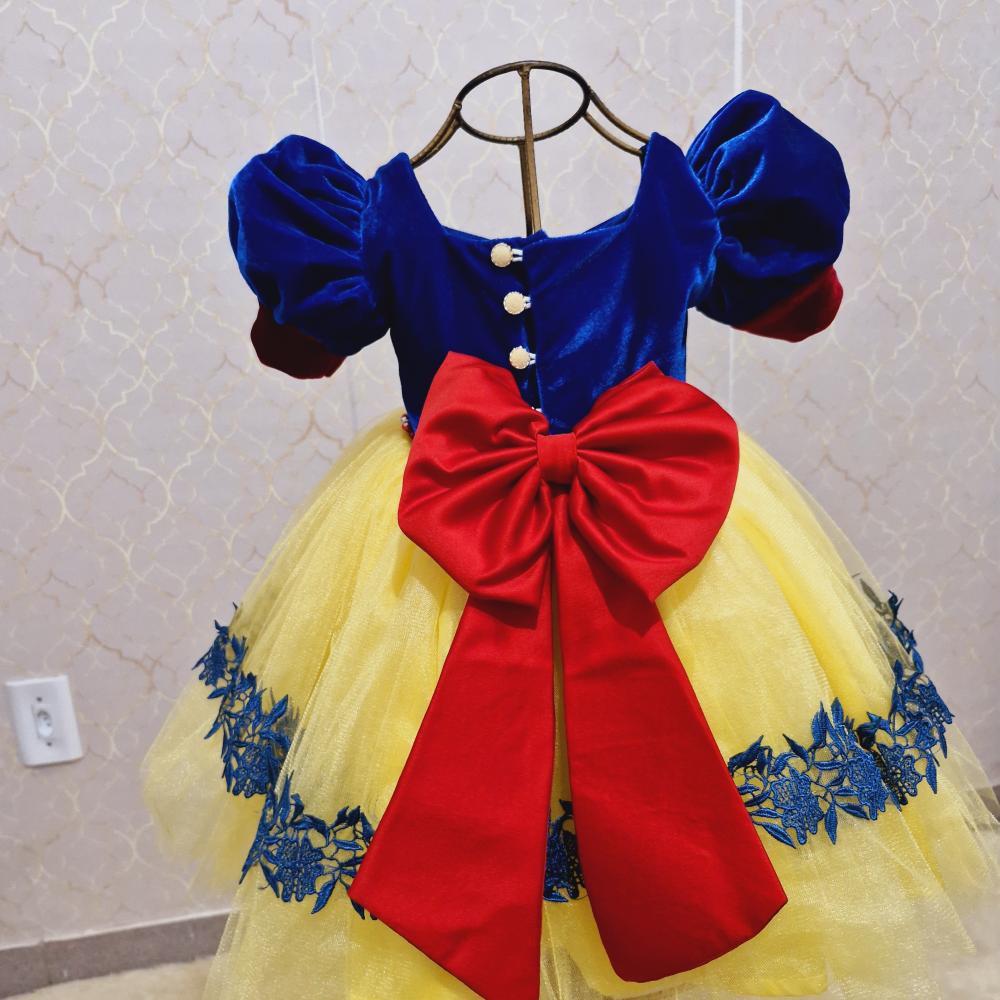 Vestido da Branca de Neve Barrado Renda