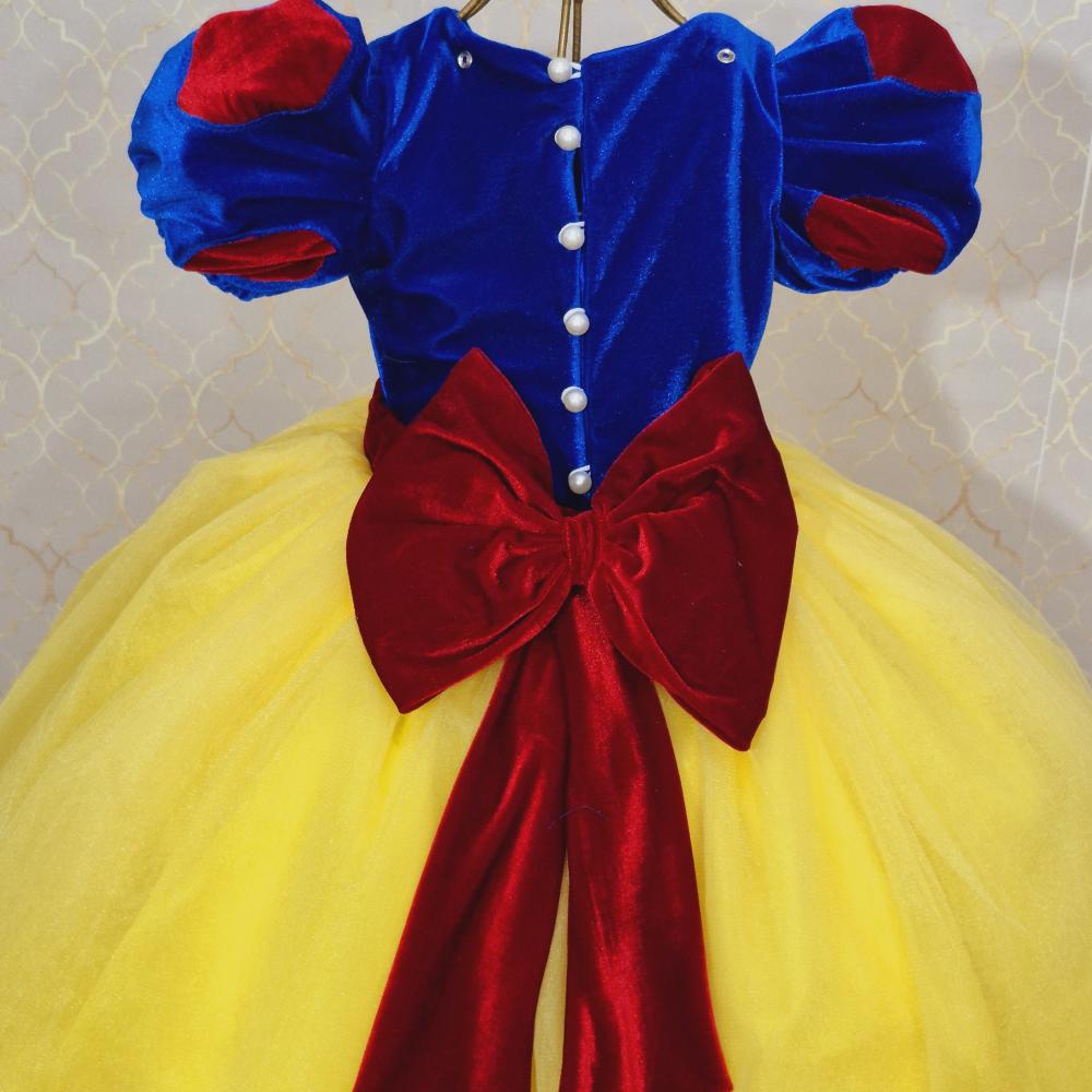 Vestido Branca Neve Corpo Veludado