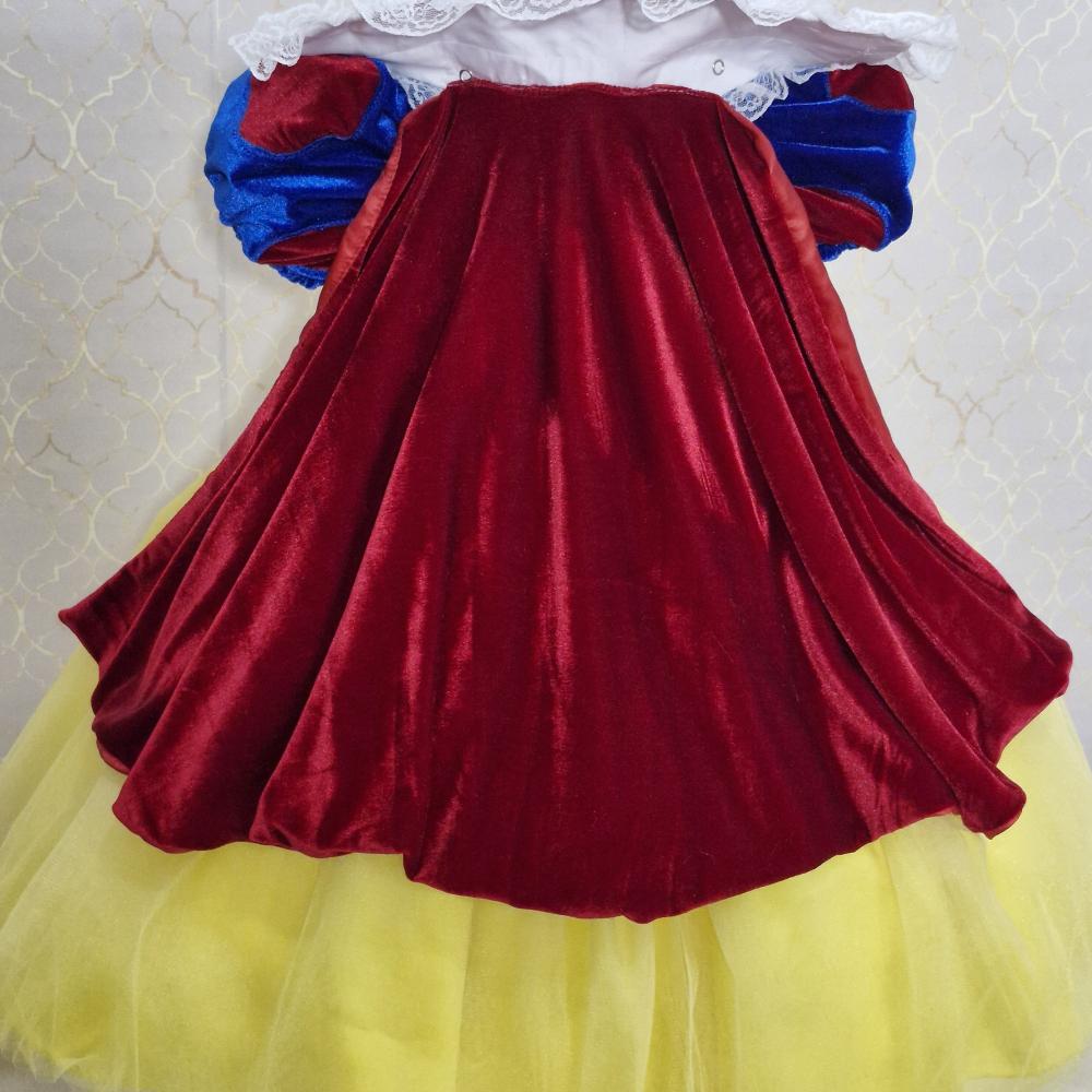 Vestido Branca Neve Corpo Veludado