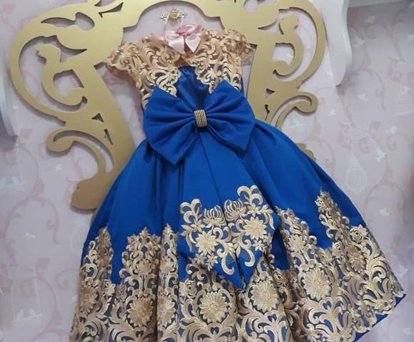 Vestido Azul Com Renda
