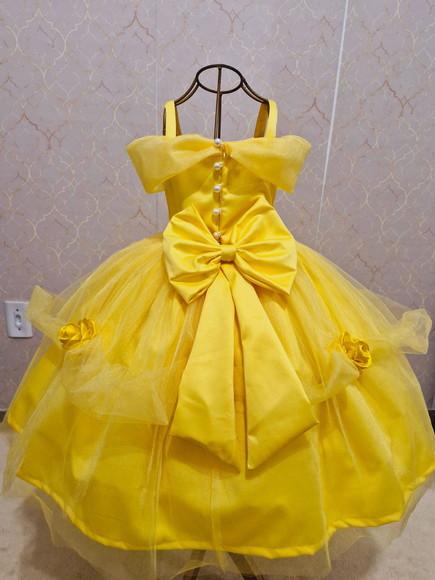 Vestido Bela e a Fera Rosas Amarela