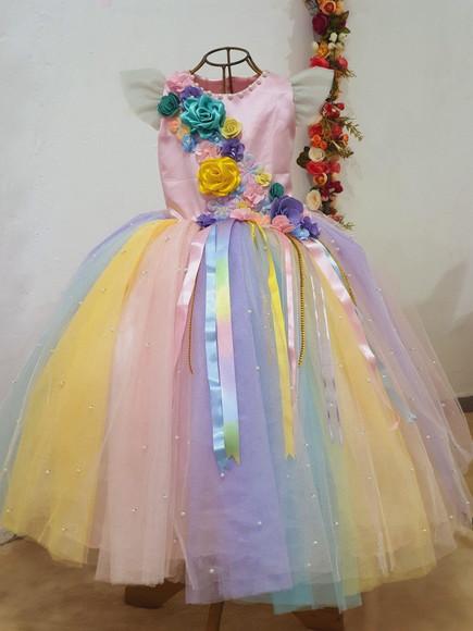Vestido Unicórnio Arco-íris