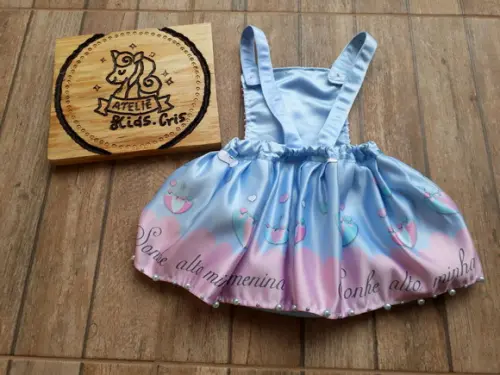 Jardineira chuva de amor smash cake