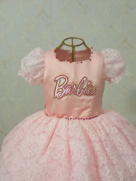 Vestido Barbie Renda Luxo rosa bebe