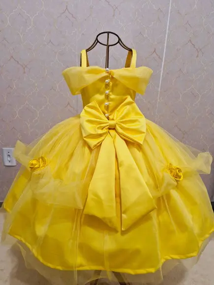 Vestido Bela e a Fera Rosas Amarela