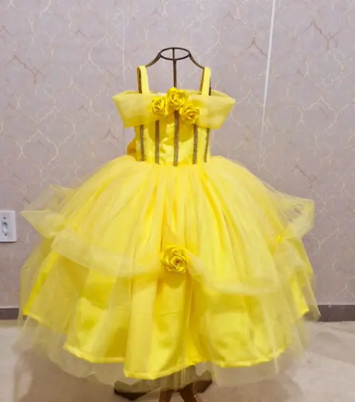 Vestido Bela e a Fera Rosas Amarela