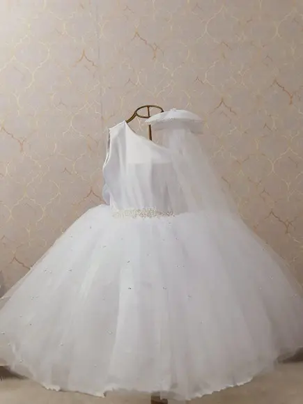 Vestido Branco de Daminha honra