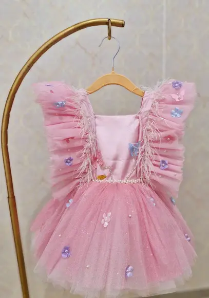 Vestido Luxuoso Rosa Asa Fixa
