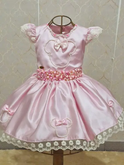 Vestido Minnie Rosa e Perolas