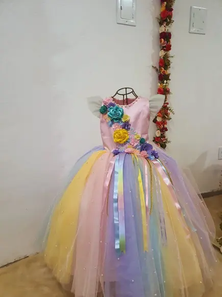 Vestido Unicórnio Arco-íris