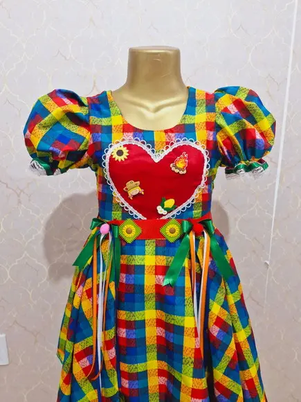 Vestido Xadrez Colorido Junino Coração