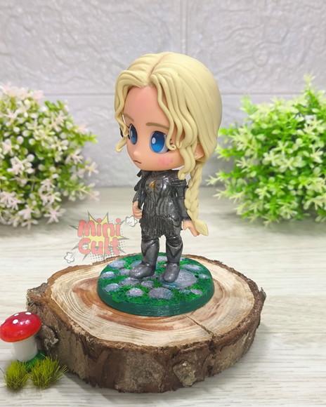 Mini Cult Galadriel com Armadura - os Anéis do Poder