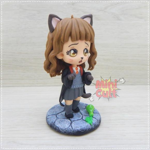 Mini Cult Hermione Gata (poção Polissuco)