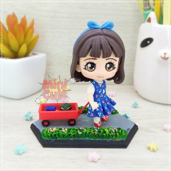 Mini Cult Matilda com Carrinho de Livros