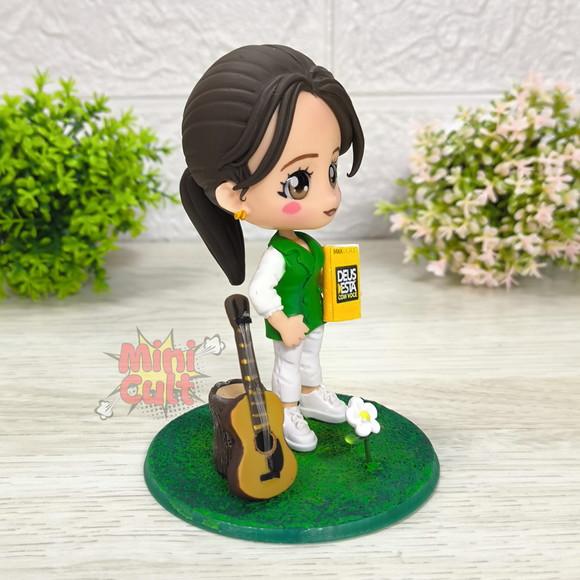 Mini Cult Personalizado / Pessoa Comum com Livro e Violão