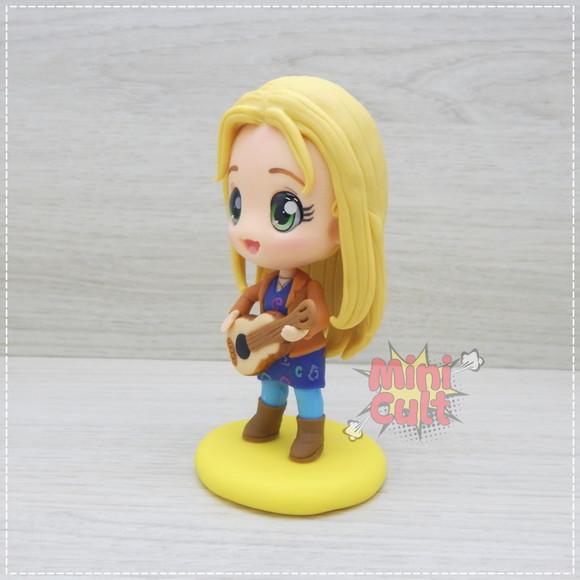 Mini Cult Phoebe Buffay com Violão - Friends