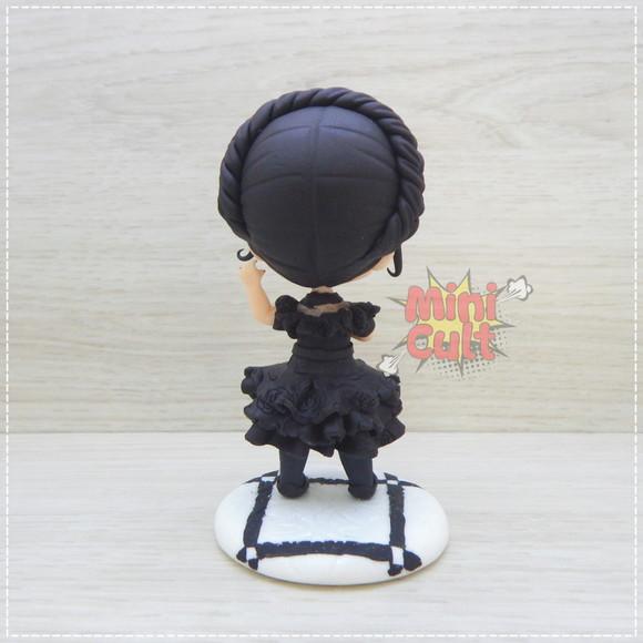 Mini Cult Wandinha Addams na Cena de Dança - Wednesday