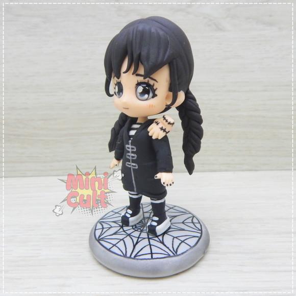 Mini Cult Wandinha e Mãozinha Addams - Wednesday