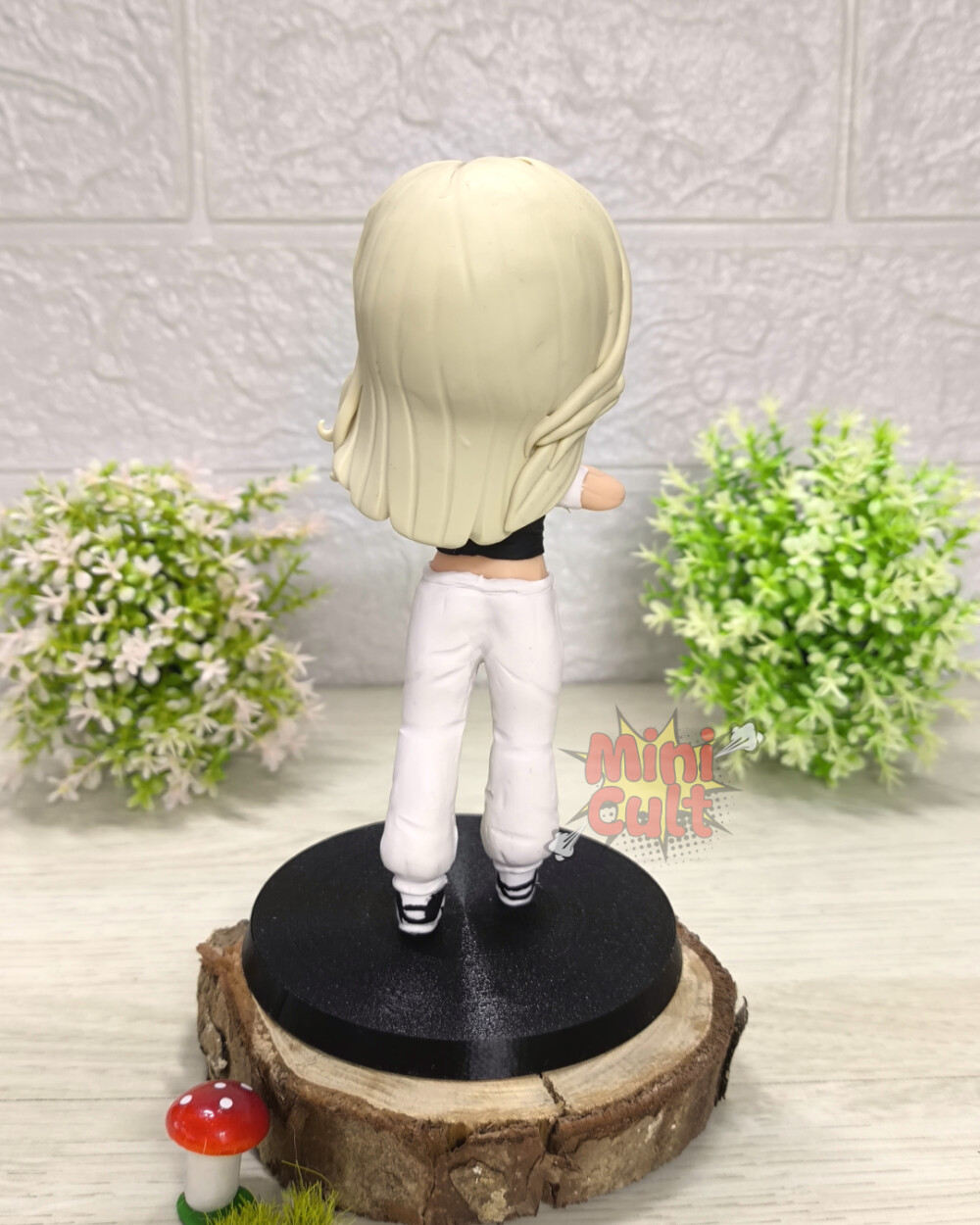 Mini Cult Max Jeon Somi - XOXO
