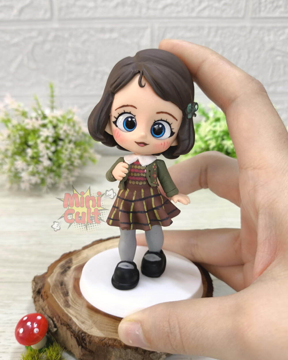 Mini Cult Lúcia Pevensie - as Crônicas de Nárnia