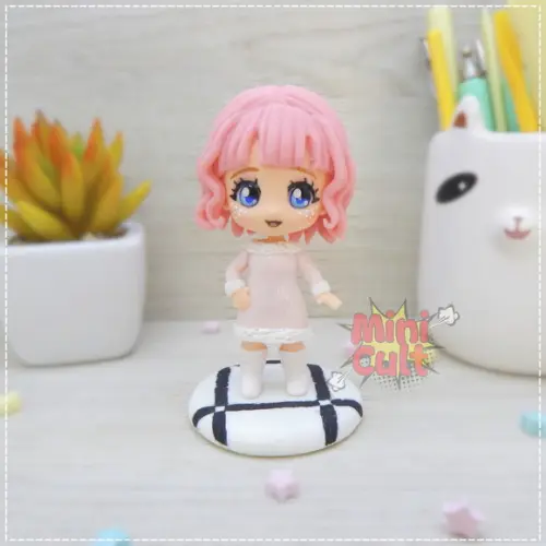 Mini Cult Enid Sinclair com Roupa do Baile - Wednesday