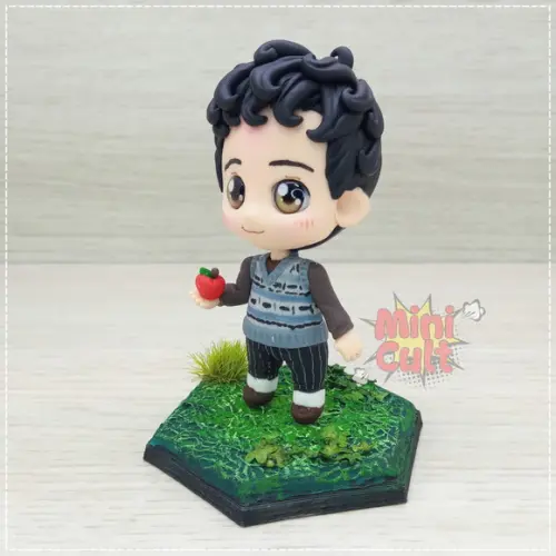 Mini Cult Gilbert Blythe com Maçã - Anne With An e