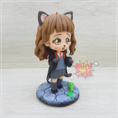 Mini Cult Hermione Gata (poção Polissuco)