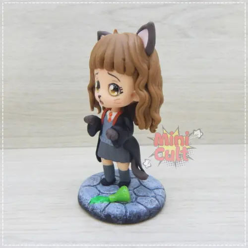 Mini Cult Hermione Gata (poção Polissuco)