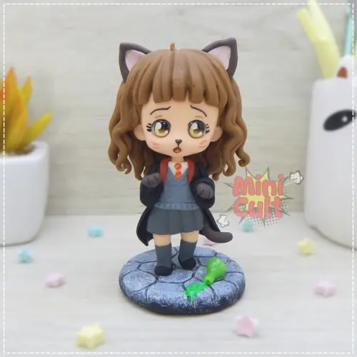Mini Cult Hermione Gata (poção Polissuco)